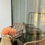 Pod Debowcem Premium Jungle Apartment
