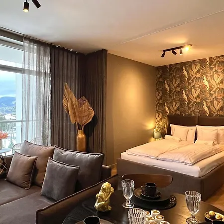 Apartment Pod Debowcem Premium Jungle