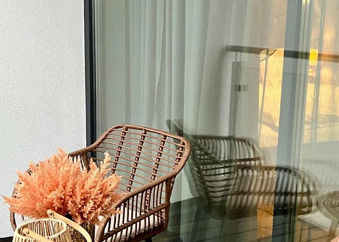 Pod Debowcem Premium Jungle Apartment