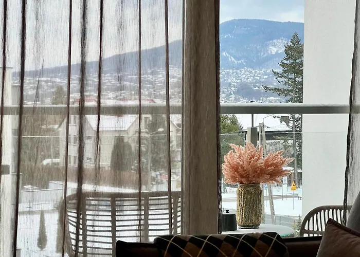 דירה Pod Debowcem Premium Jungle ביילסקו-ביאלה