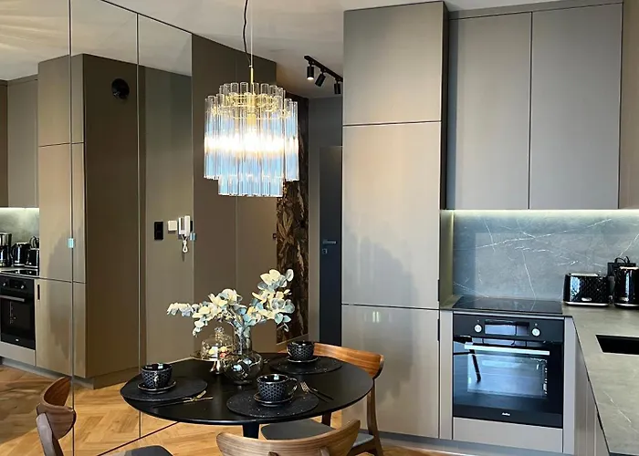 Pod Debowcem Premium Jungle Apartment *